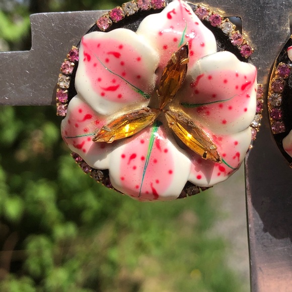 🆕 Lunch at the Ritz Lilly pierced earrings - Picture 4 of 8